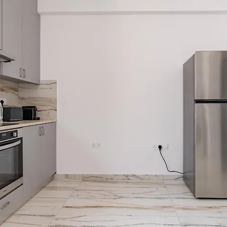 شقة Modern 2-bedroom Near Salt *